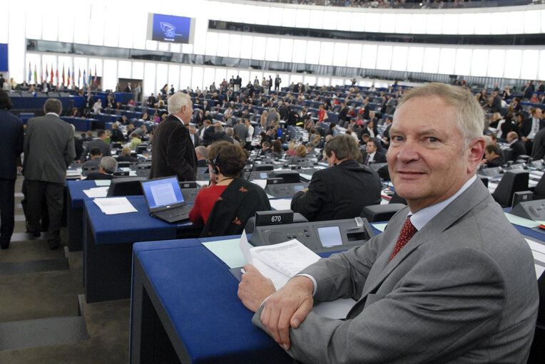 Fotogrāfija 6: MEP Hans-Peter MAYER