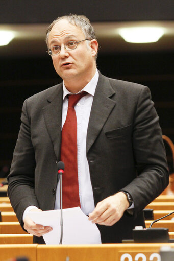 Photo 19: Meps in the hemicycle in Brussels, week 48 - Prepration for the European Council