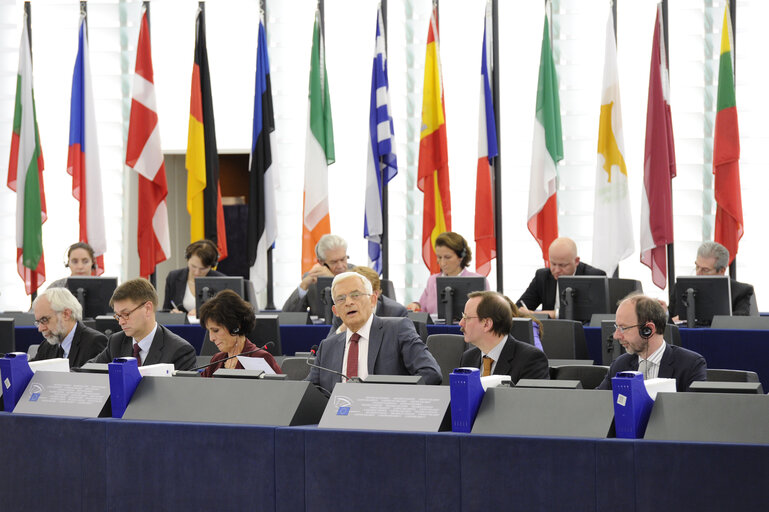 Fotogrāfija 7: Opening plenary session in Strasbourg, week 46