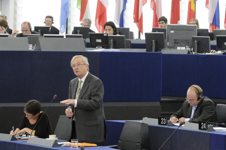 Fotografija 1: Plenary Session in Strasbourg - Week 39 - Question hour with the President of the Eurogroup and Prime Minister of Luxembourg