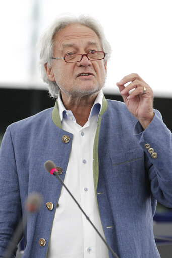 Photo 5: MEP in Plenary session in Strasbourg - week 39