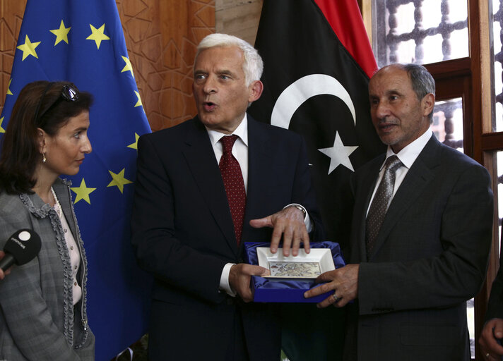 Fotografie 33: Official visit to Libya - meetings with representatives of the National Transitional Council and representatives of the internationnal community.