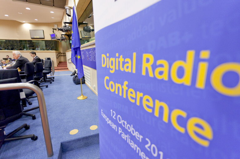 Foto 4: Digital radio conference for EBU-UER