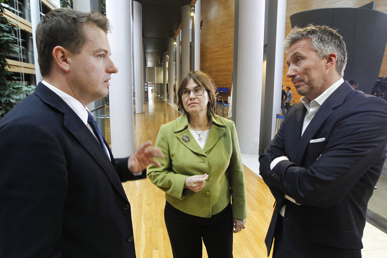 Fotografia 12: Meps from Denmark members of the Group of the Alliance of Liberals and Democrats for Europe