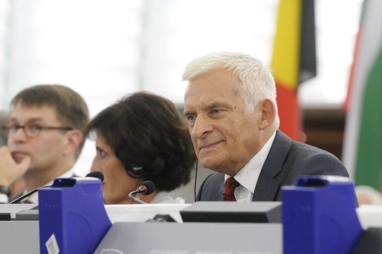 Fotografie 10: Plenary Session in Strasbourg - Week 39 - Question hour with the President of the Eurogroup and Prime Minister of Luxembourg