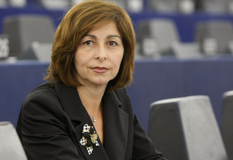 Portrait of MEP Monica GIUNTINI