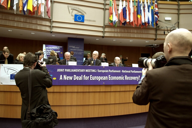 Fotografija 14: A new deal for European economic recovery? – Joint Parliamentary Meeting