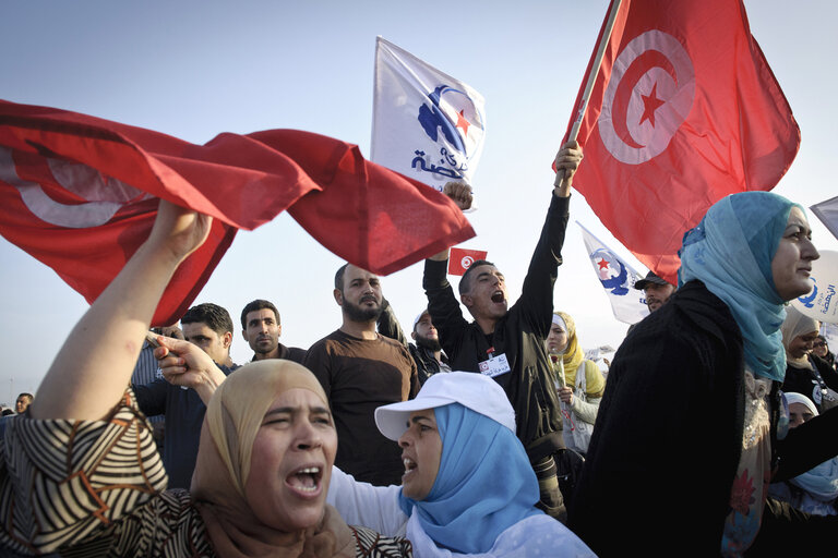 Fotografie 45: Mission to monitor the upcoming elections for a Constituent Assembly in Tunisia