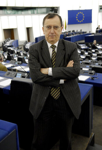 Fotó 1: Jean-Claude MARTINEZ MEP in Plenary Session in Strasbourg.