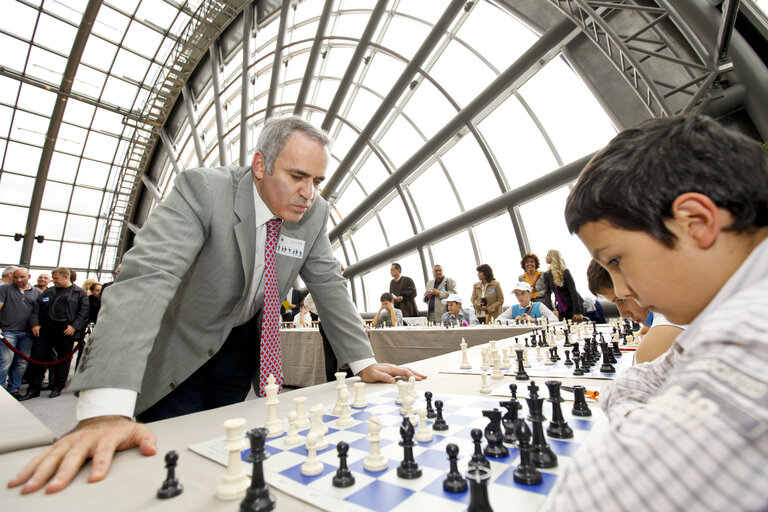 Photo 6 : Chess in European School. Chess tournament