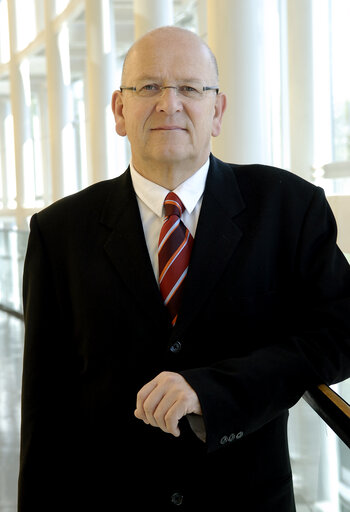 Fotogrāfija 8: Portrait of MEP James Glyn FORD