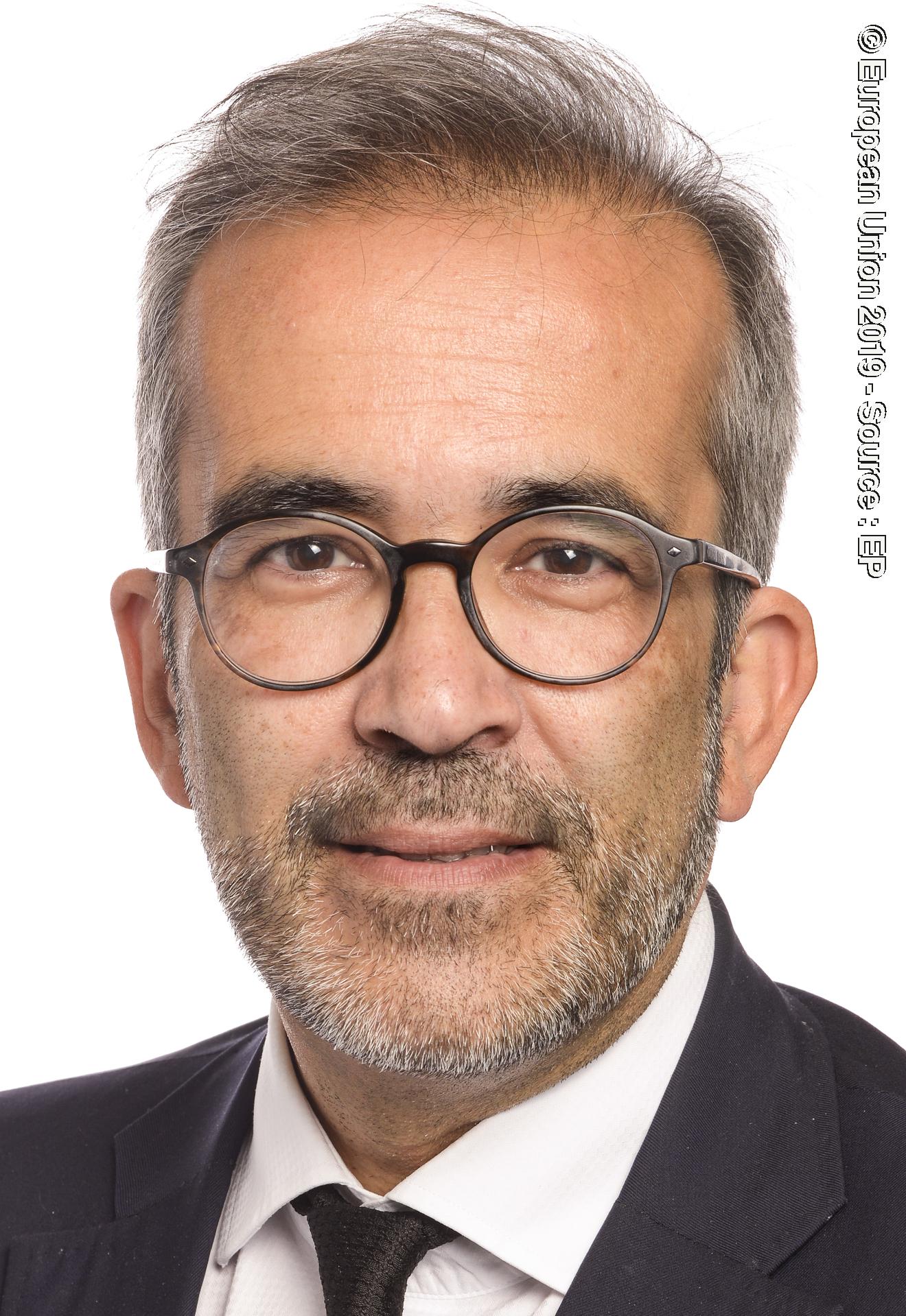 Photo 16: Paulo RANGEL official portrait - 9th Parliamentary term