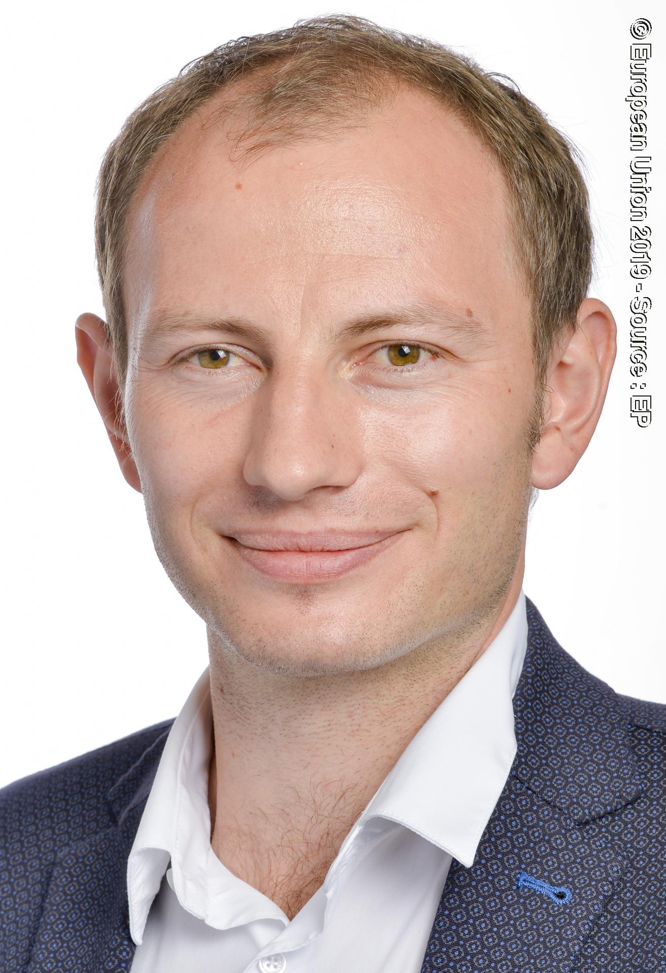 Photo 15: Ondrej KNOTEK official portrait - 9th Parliamentary term