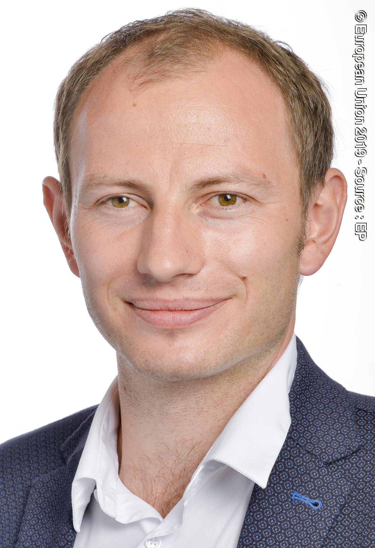 Photo 14: Ondrej KNOTEK official portrait - 9th Parliamentary term