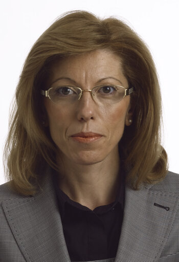 Foto 2: Portrait of MEP Rumania JELEVA.