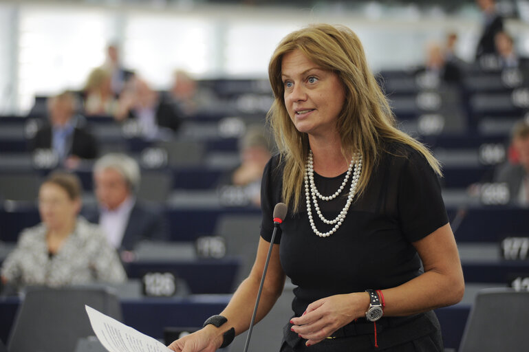 Photo 47: MEP in Plenary session in Strasbourg - week 39