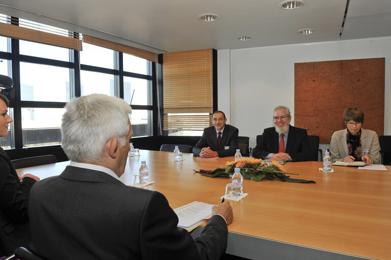 Fotografi 3: EP President meets with Director-General of the International Labour Organization.