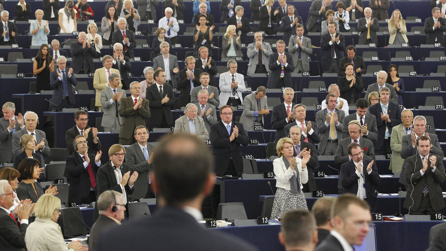 Fotografie 3: Solemn session during the official visit by Bronislaw Komorowski, President of the Republic of Poland, to the European Parliament in Strasbourg