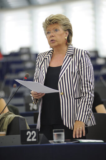 Fotografija 1: MEPs during Plenary Session in Strasbourg - Week 37