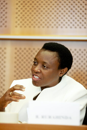 Foto 10: Study visit of female MPs from Burundi to the European Parliament