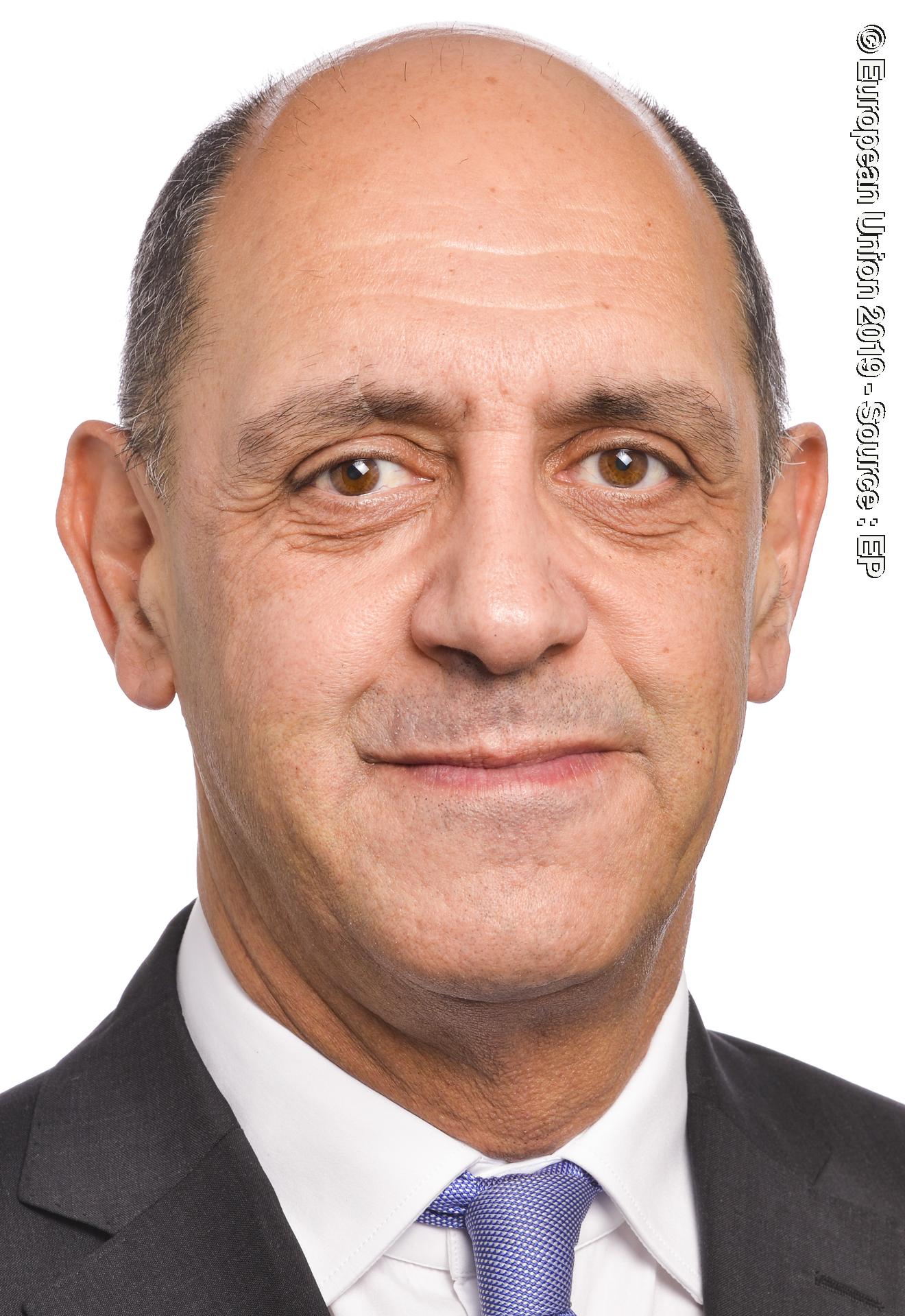 Photo 10: Manuel PIZARRO official portrait - 9th Parliamentary term