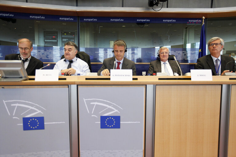 Fotografia 28: ITRE Committee: Alberto POTOTSCHNIG ACER Director presents 2012 work programme