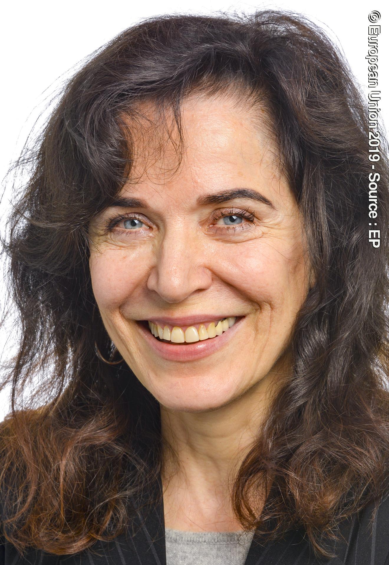 Photo 4: Annika BRUNA official portrait - 9th Parliamentary term