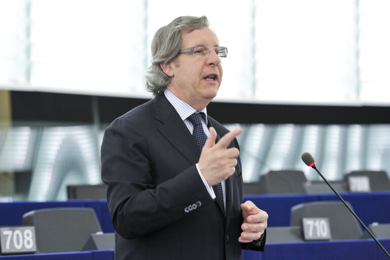 Valokuva 10: Hemicycle during the Plenary Session in Strasbourg - Week 27 - Scheme for food distribution to the most deprived persons in the Union