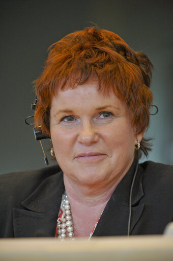 ECON - Debate on Restoring market confidence: legislative and institutional responses with the President of the Eurogroup, Minister of Finance of Poland (Council Presidency) and Commissioner for Economic and Monetary Affairs