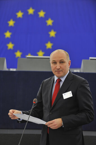 Fotografia 5: MEPs during Plenary Session in Strasbourg - Week 37