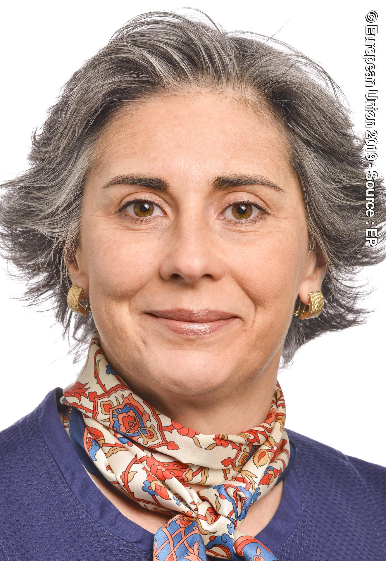 Photo 5: Isabel SANTOS official portrait - 9th Parliamentary term