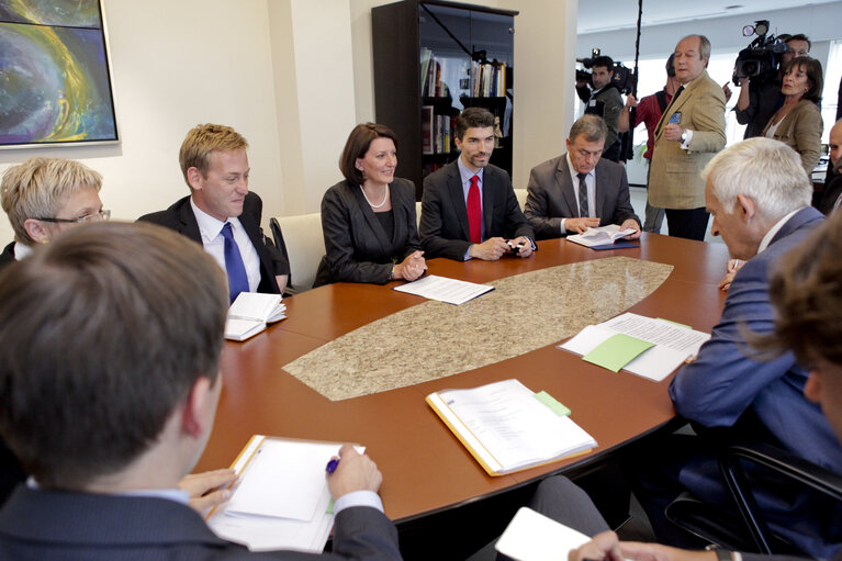 Fotografija 11: EP President  meets with the President of Kosovo