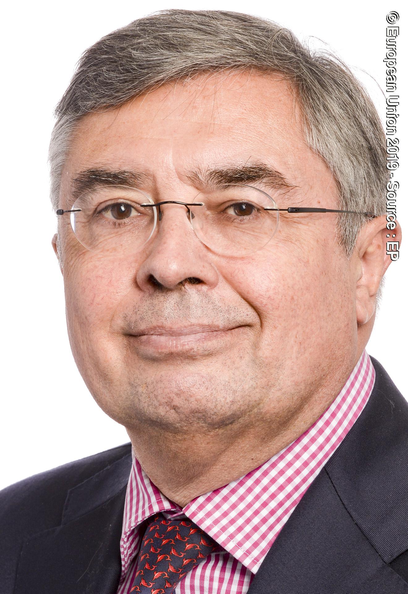 Photo 1: André ROUGE official portrait - 9th Parliamentary term