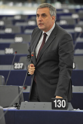 Fotografia 8: MEPs during Plenary Session in Strasbourg - Week 37