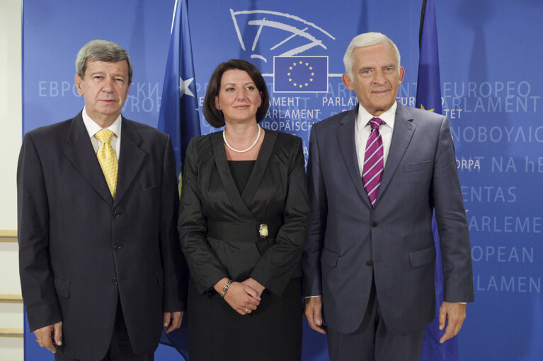 Billede 23: EP President  meets with the President of Kosovo