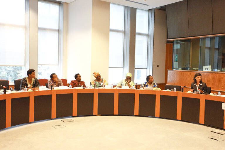 Fotagrafa 5: Study visit of female MPs from Burundi to the European Parliament