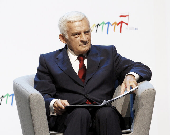 Photo 21: European Parliament President Jerzy Buzek takes part in the opening of the European Congress of Culture in Wroclaw