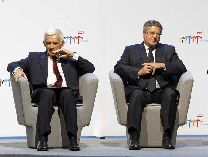 Photo 7: European Parliament President Jerzy Buzek /L/ and President of the Republic of Poland take part in the opening of the European Congress of Culture in Wroclaw