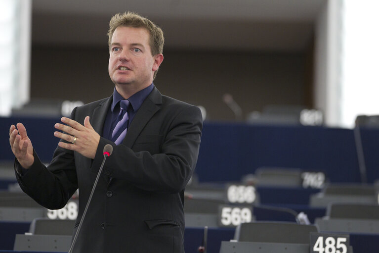 Fotografie 12: MEPs during the plenary session in Strasbourg - week 37