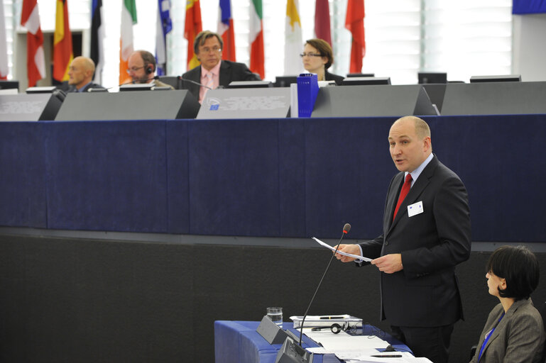 Fotografia 4: MEPs during Plenary Session in Strasbourg - Week 37