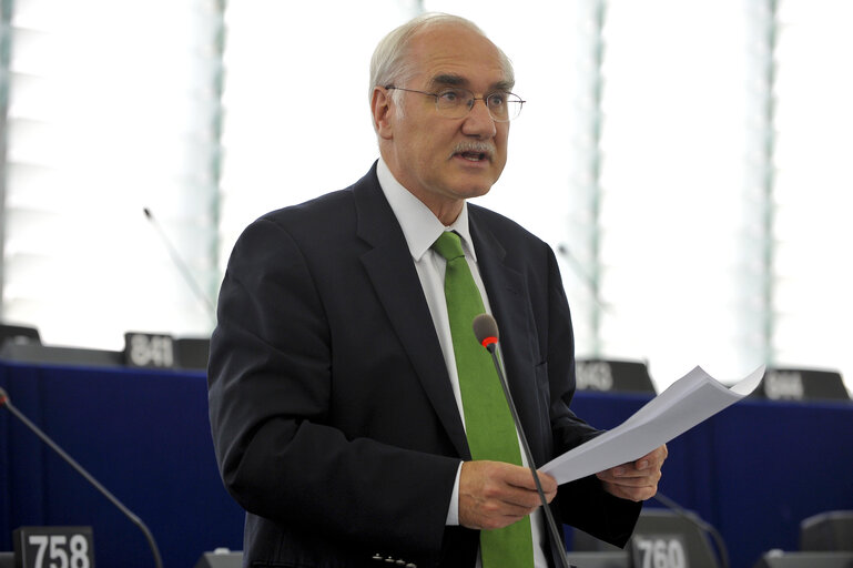 Fotografia 9: MEPs during Plenary Session in Strasbourg - Week 37