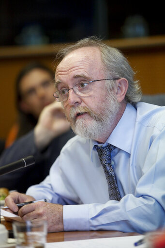 How the Canada-EU free trade will affect social and environmental policy in EU and Canada