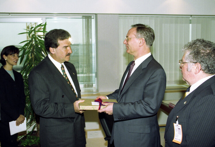 Nuotrauka 3: Visit of the President of Guatemala to the EP.