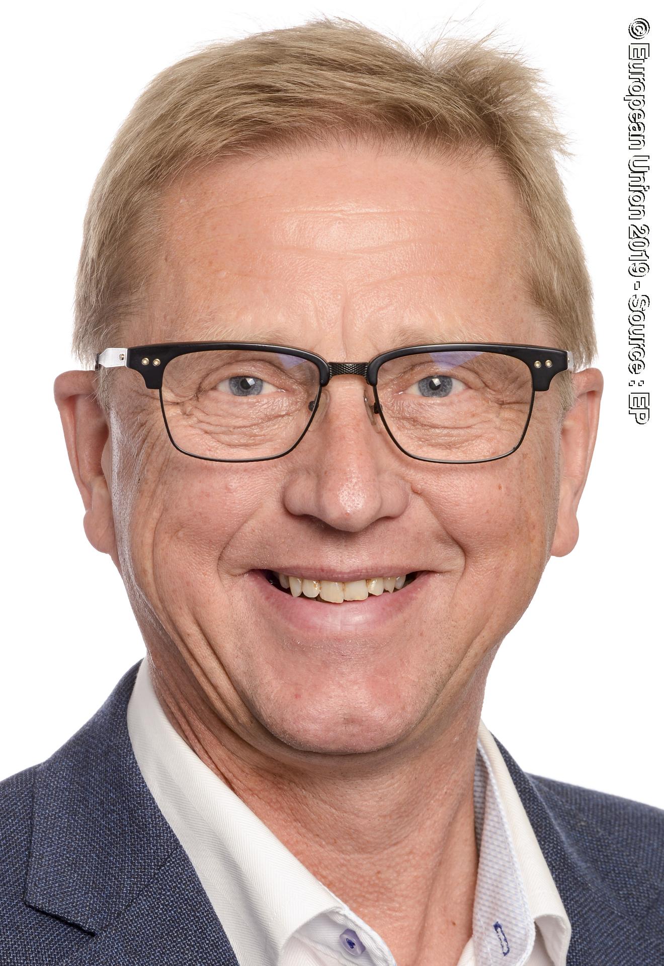 Photo 1: Asger CHRISTENSEN official portrait - 9th Parliamentary term