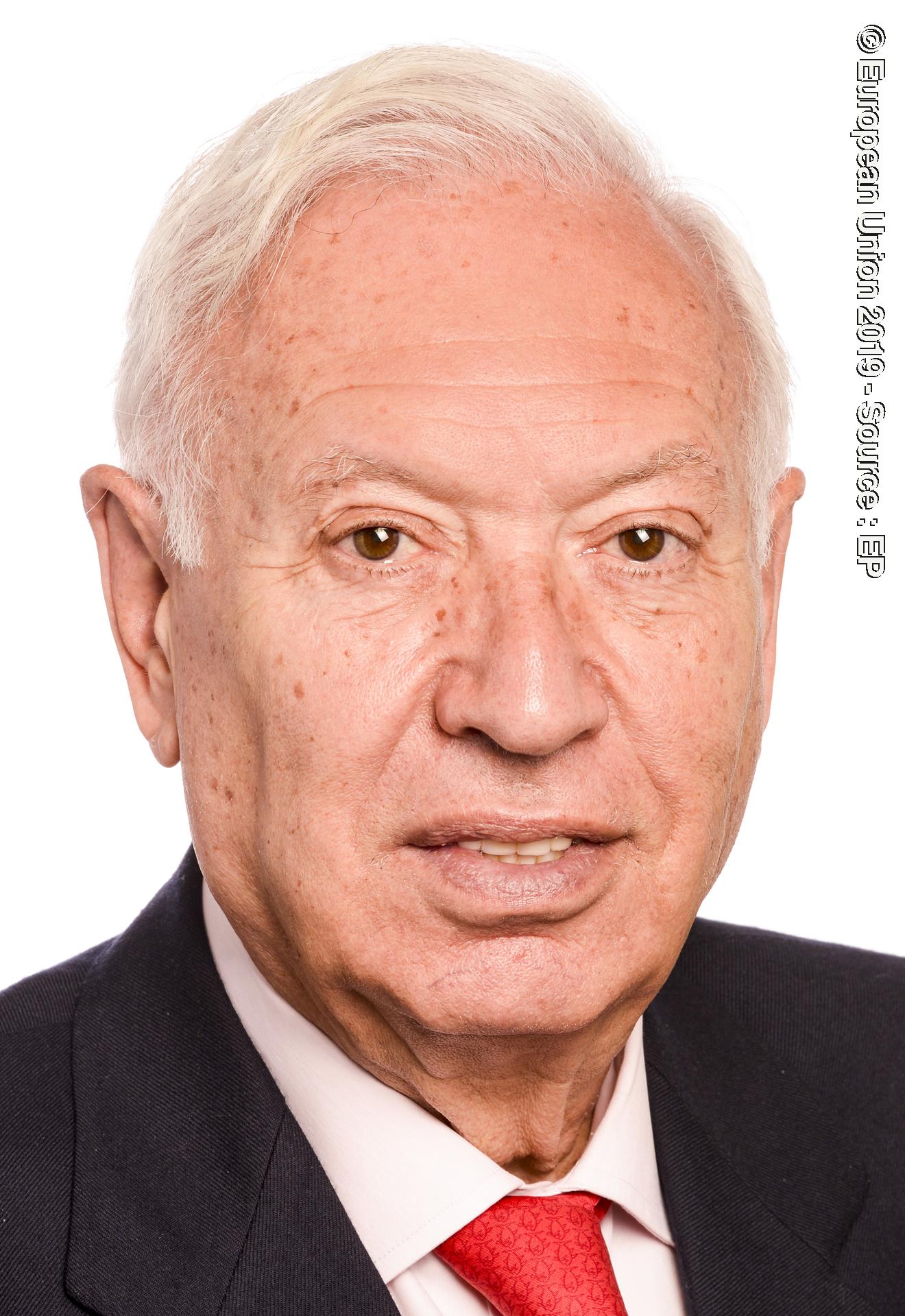 Fotografija 25: Jose Manuel GARCIA-MARGALLO Y MARFIL official portrait - 9th Parliamentary term