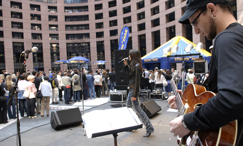 Valokuva 10: Open days of the European Parliament in Strasbourg