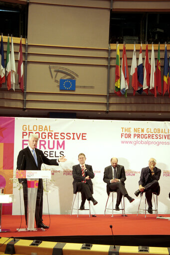 Zdjęcie 5: Global Progressive Forum - The new globalisation for progressive change