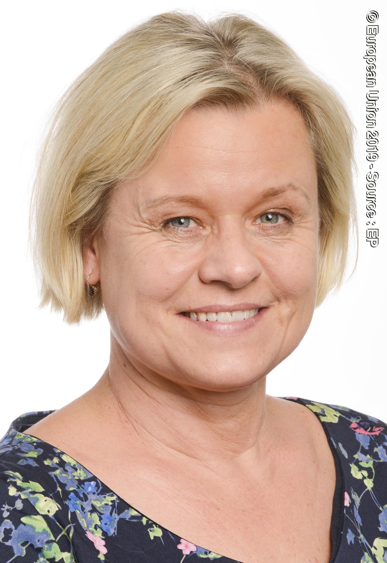 Veronika VRECIONOVA official portrait - 9th Parliamentary term -