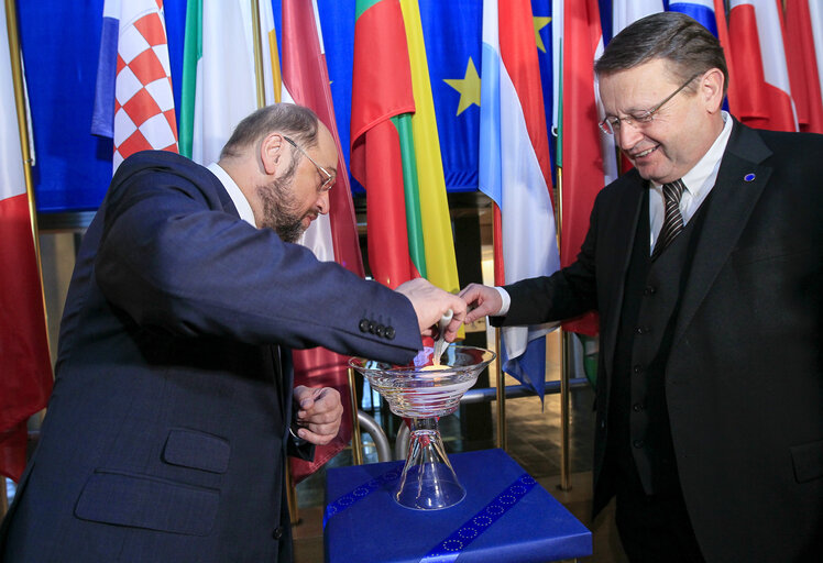 Valokuva 6: The Handover of the Flame of Peace of Bethlehem
