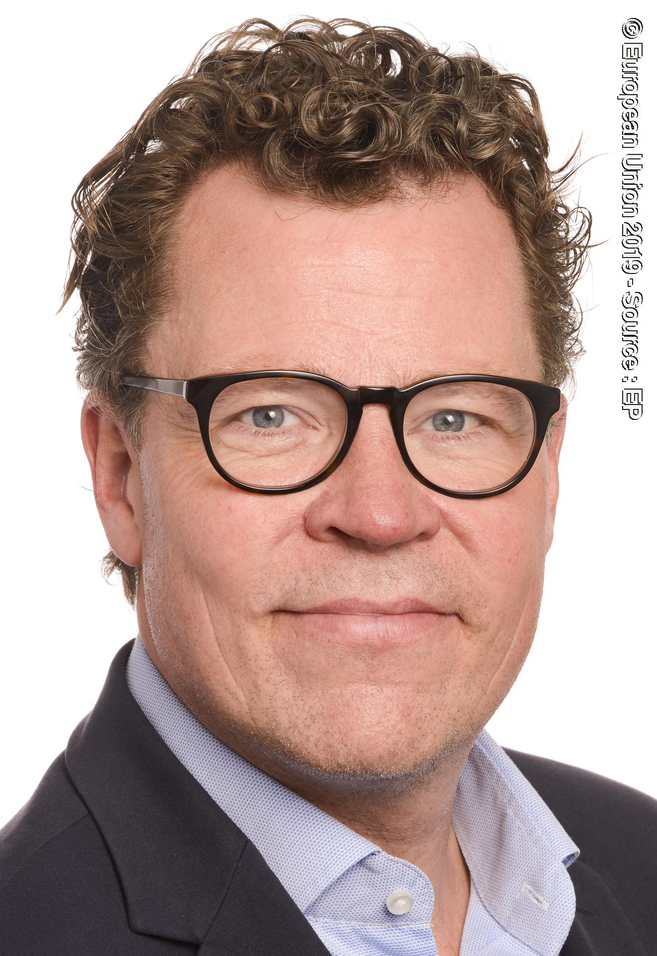 Photo 6: Morten PETERSEN official portrait - 9th Parliamentary term